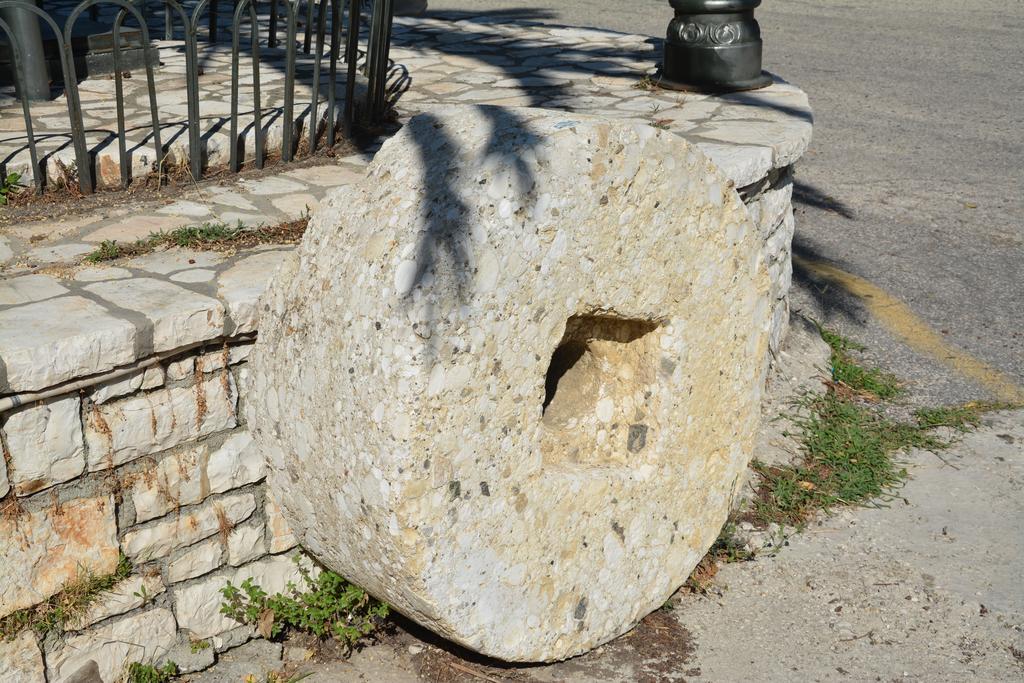Elena - Kostas Appartamento Sidárion Esterno foto